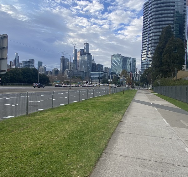 Pedestrian fencing on Footscray Road in Docklands